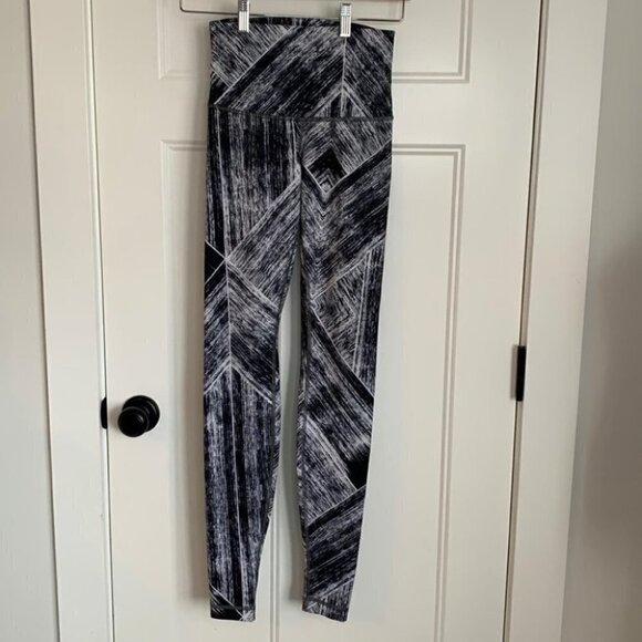 Lululemon Wunder Under Pant *Full-On Luon (Roll Down)Heat Wave White Black sz 2 - Picture 2 of 8